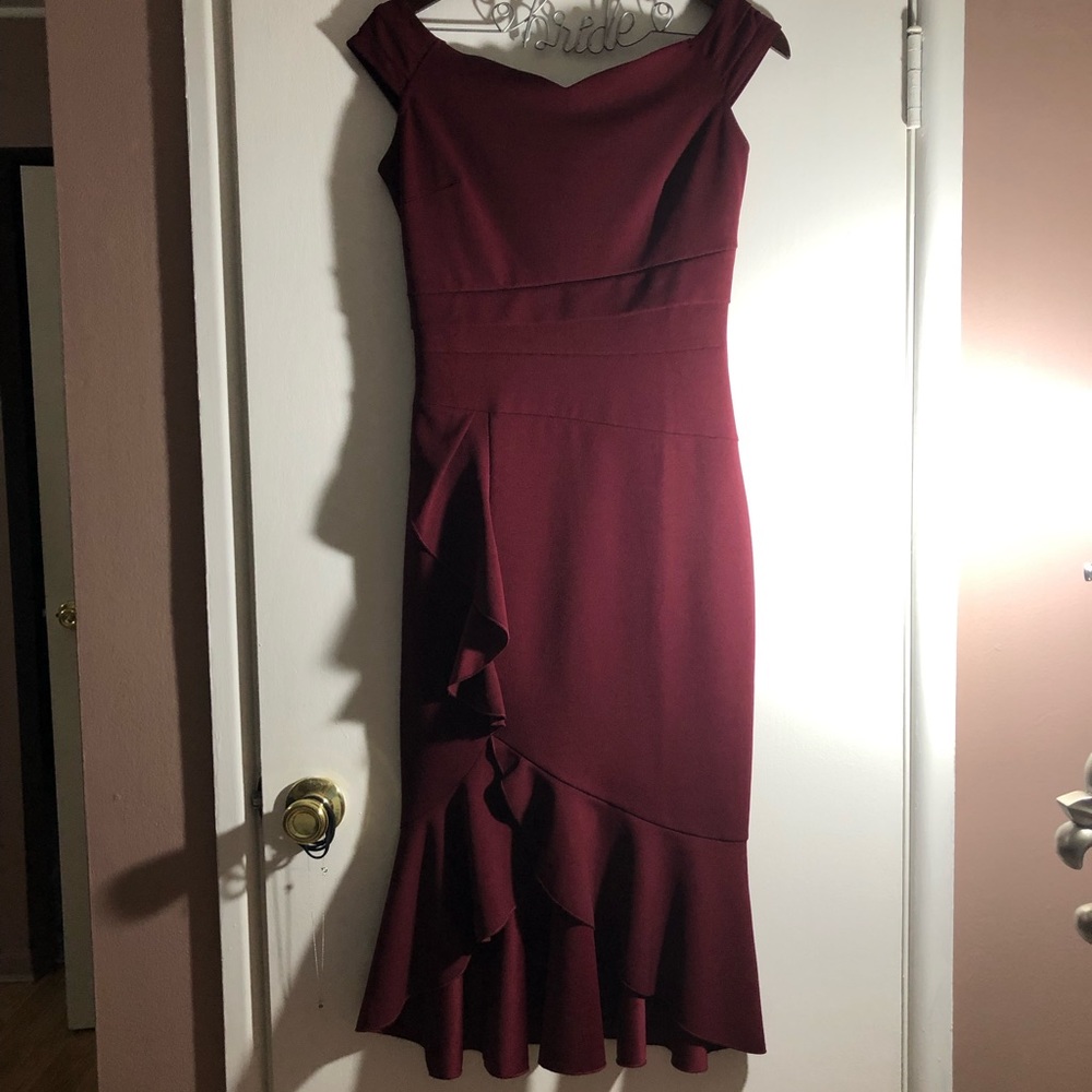 Knitee off the shoulders  midi evening dress💃🏻size S.Nice for weddings/events